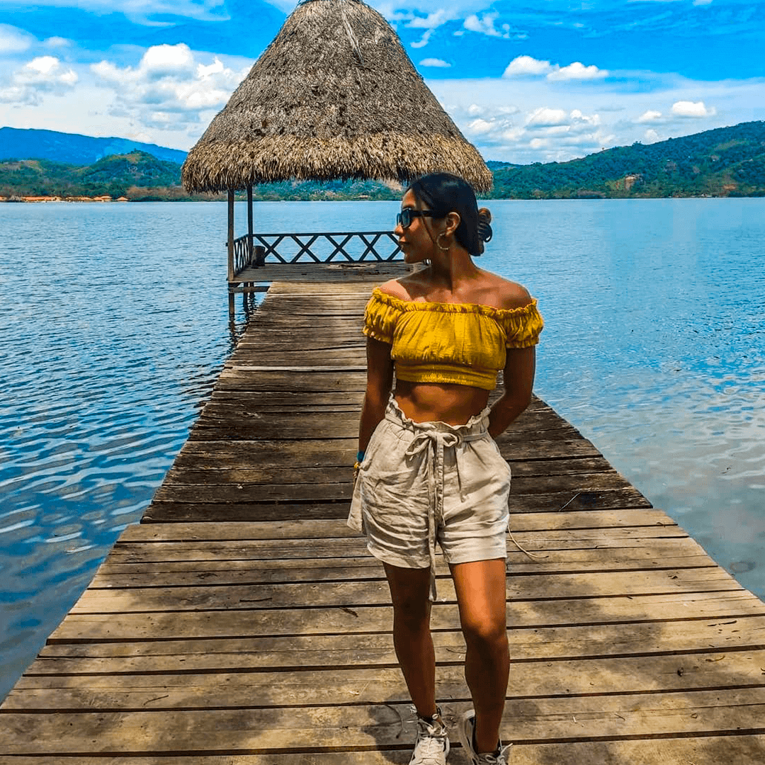 laguna-azul-sauce-tarapoto-peru-akuelap-viajes